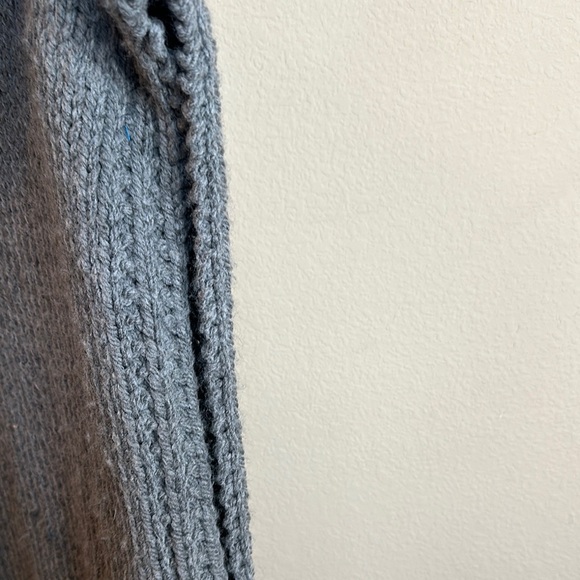 Charcoal Gray Turtleneck Cowl-neck Chunky Knit Vest Sweater - Picture 5 of 6